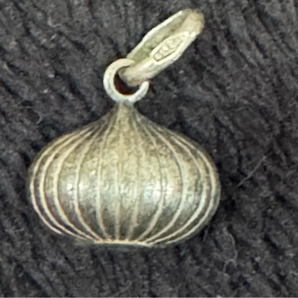Sterling Garlic Bulb Pendant or Charm